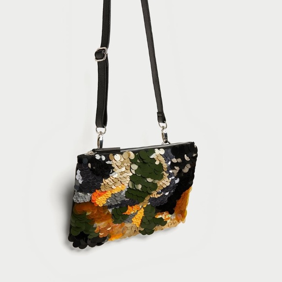 (Last one)ZARA Sequined belt bag clutch - Picture 3 of 8